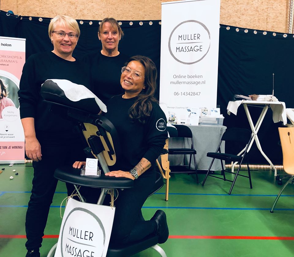 BEHANDELINGEN BEDRIJFSMASSAGE 3e foto